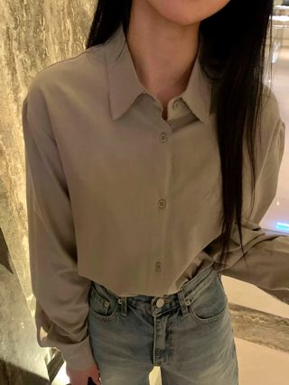 灰色