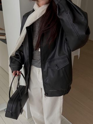 灰色