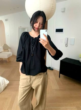 黑色