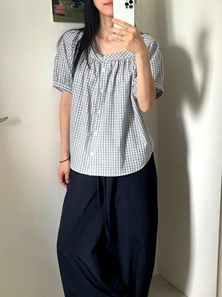 蓝色