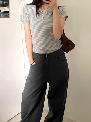 灰色