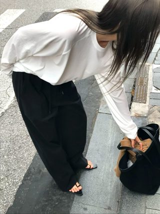 白色