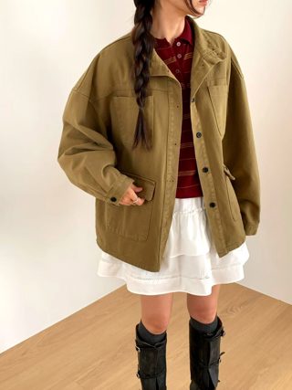 军绿色