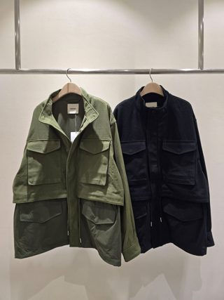 军绿色