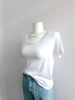 白色