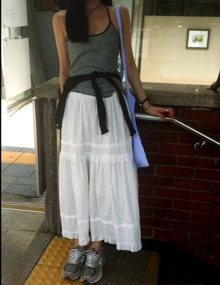 白色