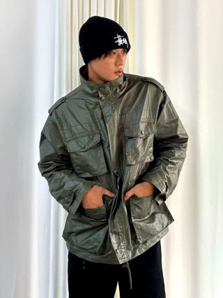 军绿色