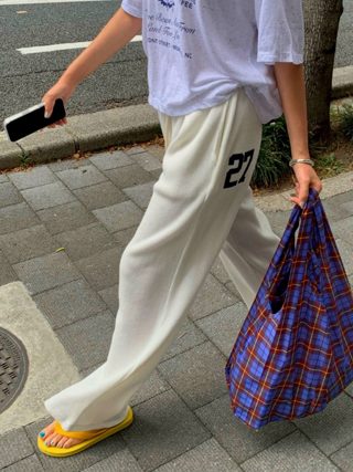白色