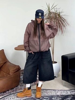 浅蓝色