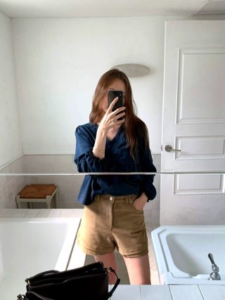 卡其色