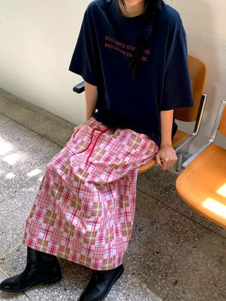 红色