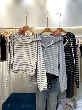 灰色