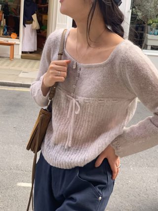 灰色