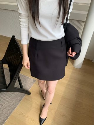 黑色