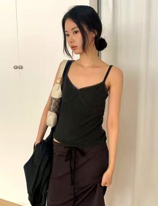 灰色