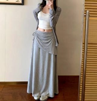 灰色