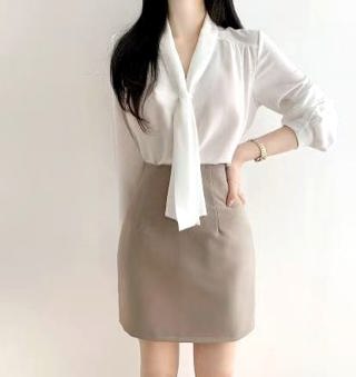 白色