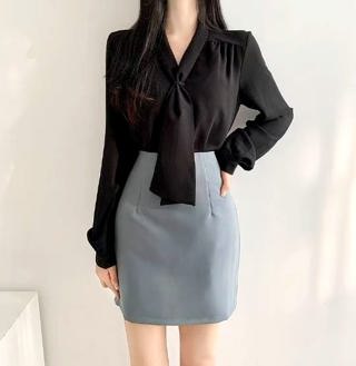 黑色