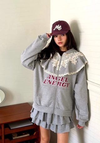 灰色