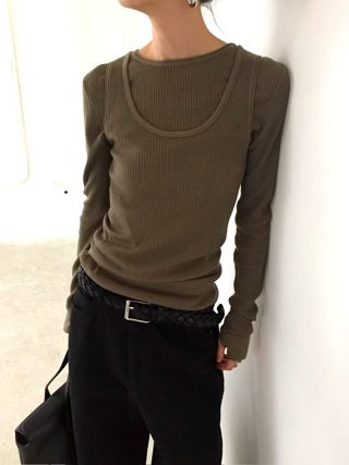 军绿色