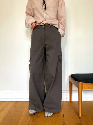 灰色