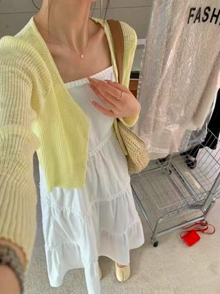 黄色