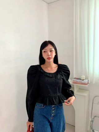 黑色
