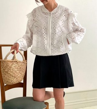 白色