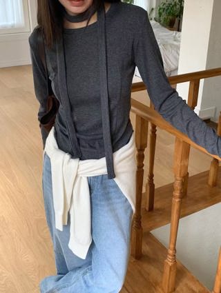 酒红色