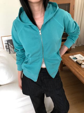 藏青色