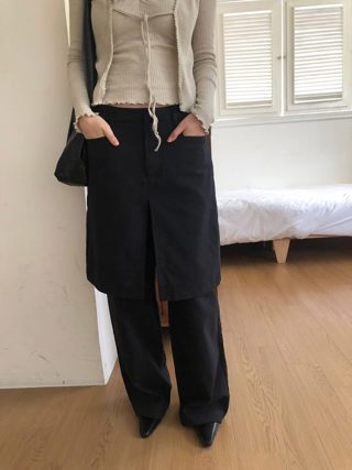 黑色