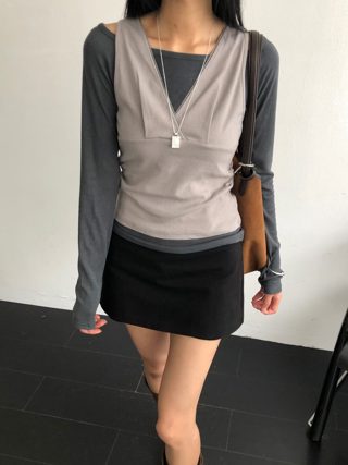 黑色