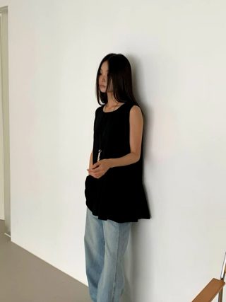 黑色