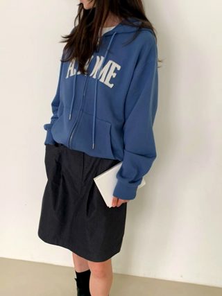蓝色