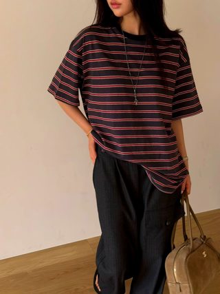 黑色