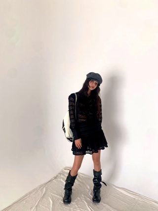 黑色