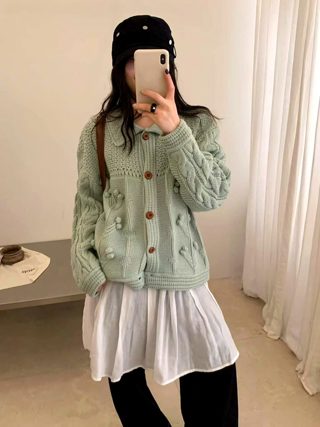 浅绿色