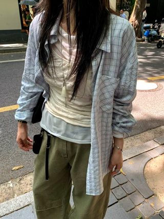 蓝色