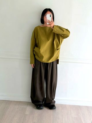 深棕色