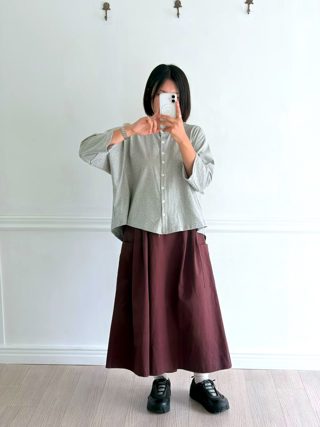 灰色