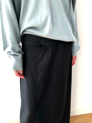 黑色