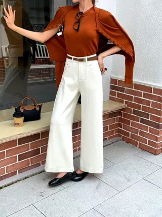 白色