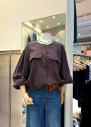 深棕色