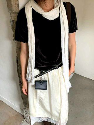 黑色