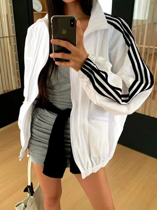 白色