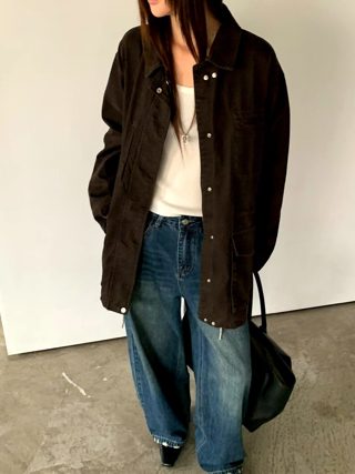 黑色