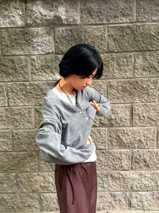 灰色