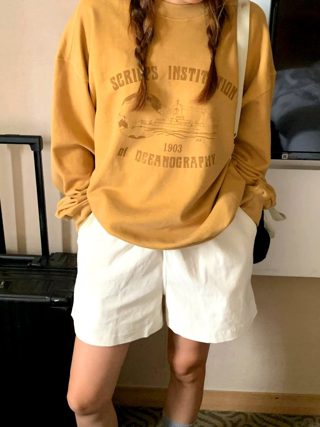 黄色