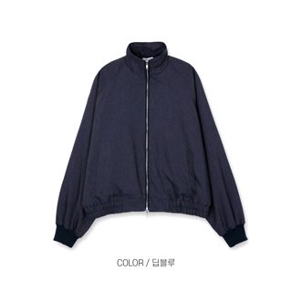 深蓝色