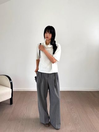 灰色